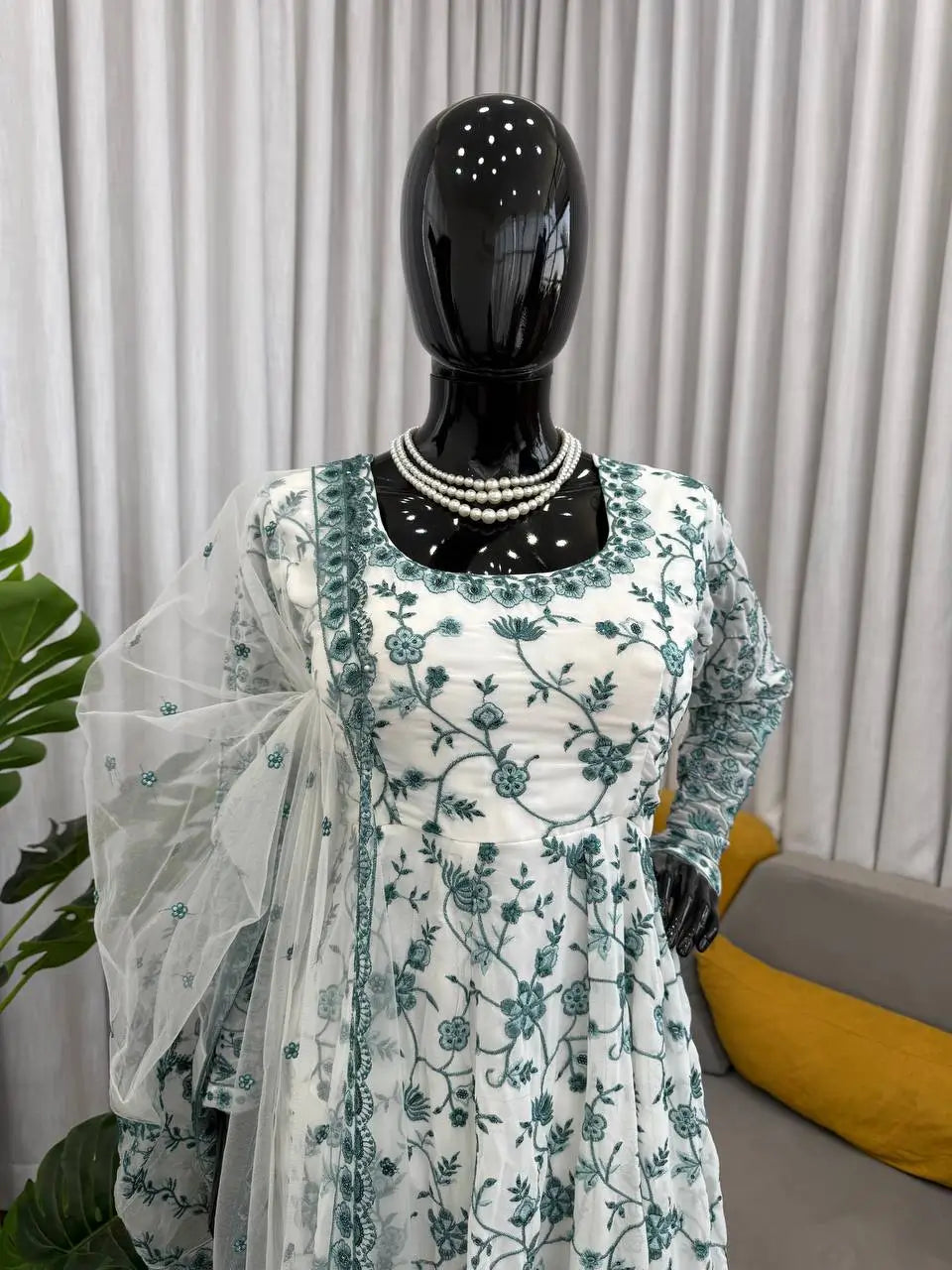 Elegant Floral Georgette Anarkali Set for Festive and Day Occasion Wear