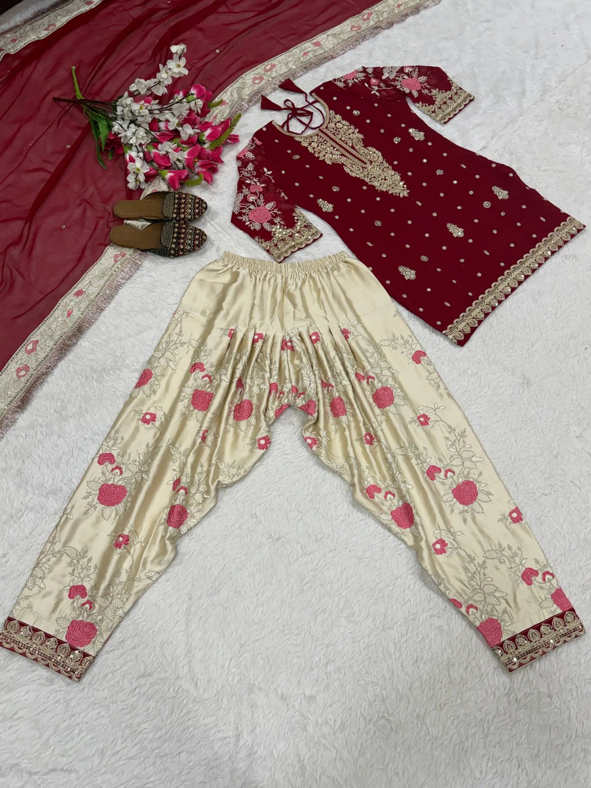 Elegant Georgette Embroidered Patiala Suit Set for Festive and Wedding Wear