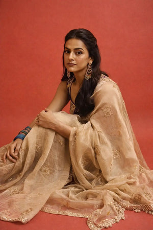 Elegant Soft Crunchy Silk Designer Saree for Festive and Wedding Wear