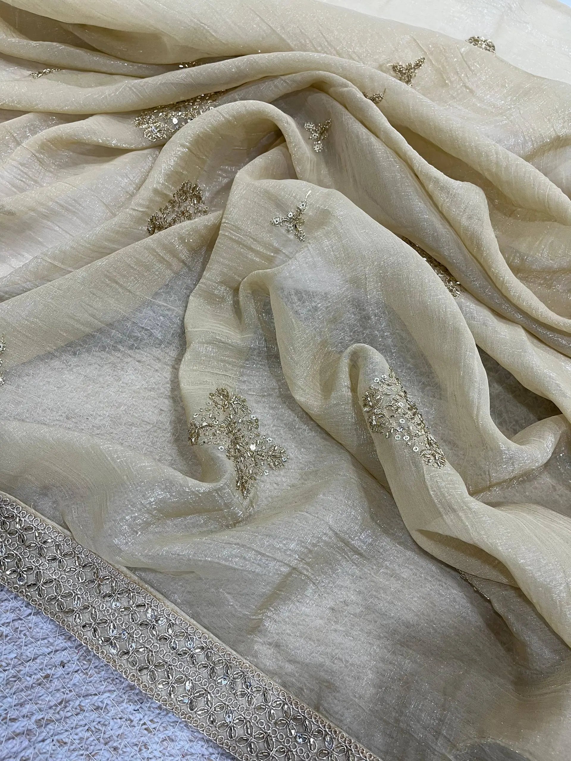 Elegant Soft Crunchy Silk Designer Saree for Festive and Wedding Wear