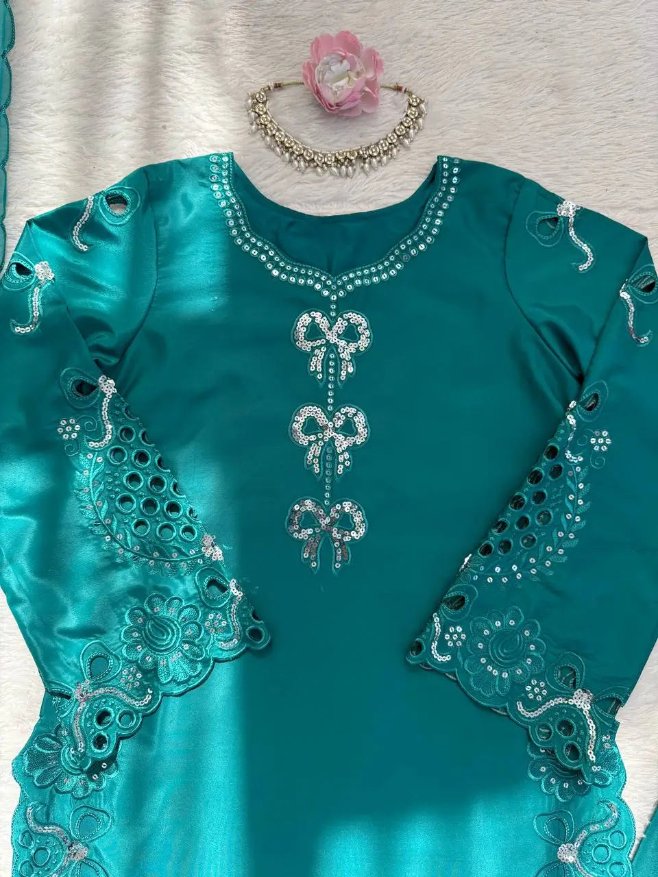 Elegant Thread Work Silk Suit Set for Festive and Family Occasions