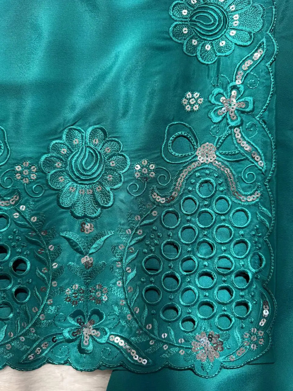 Elegant Thread Work Silk Suit Set for Festive and Family Occasions