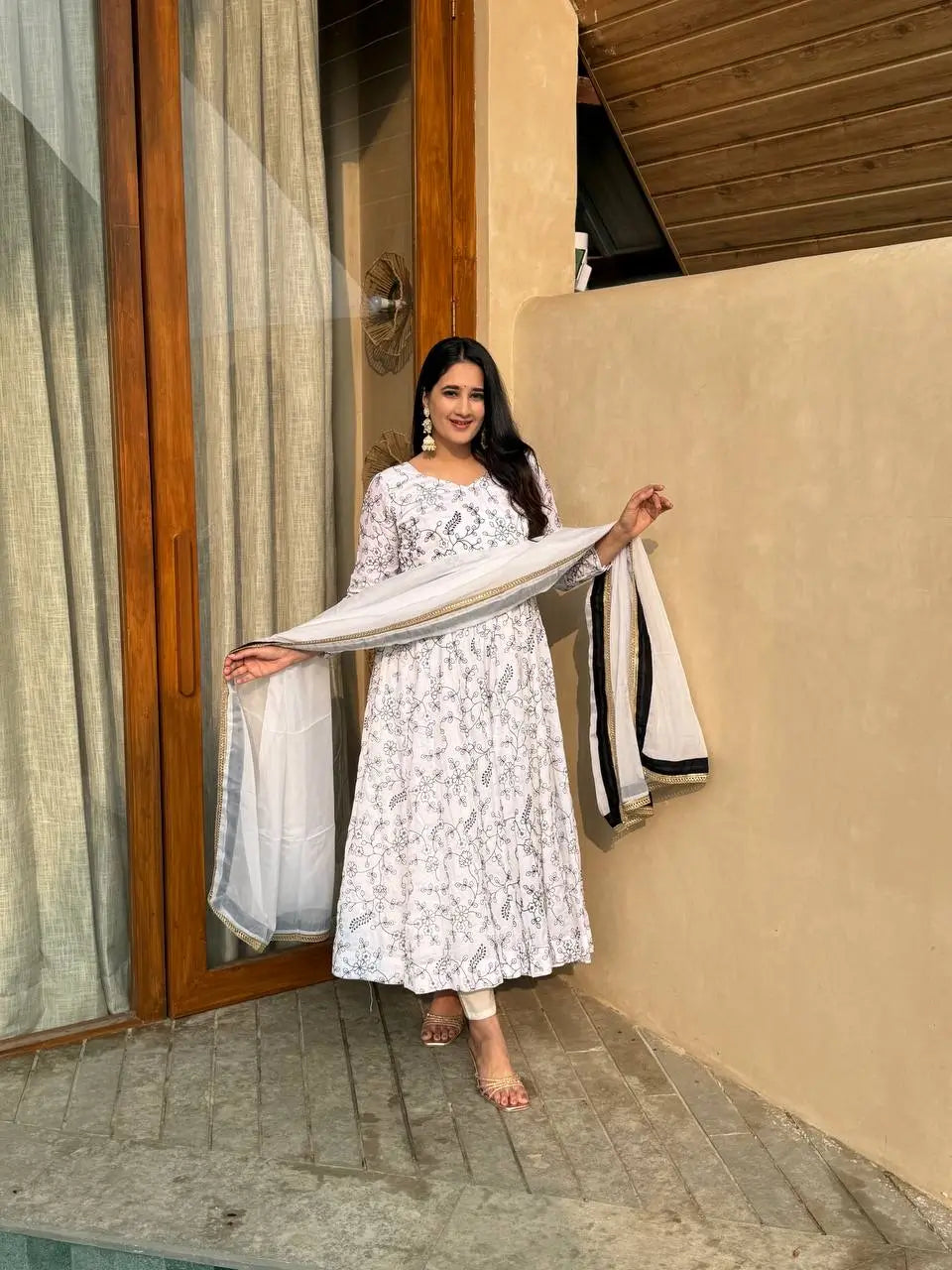 Elegant Vichitra Silk Anarkali Suit Set for Festive and Wedding Wear