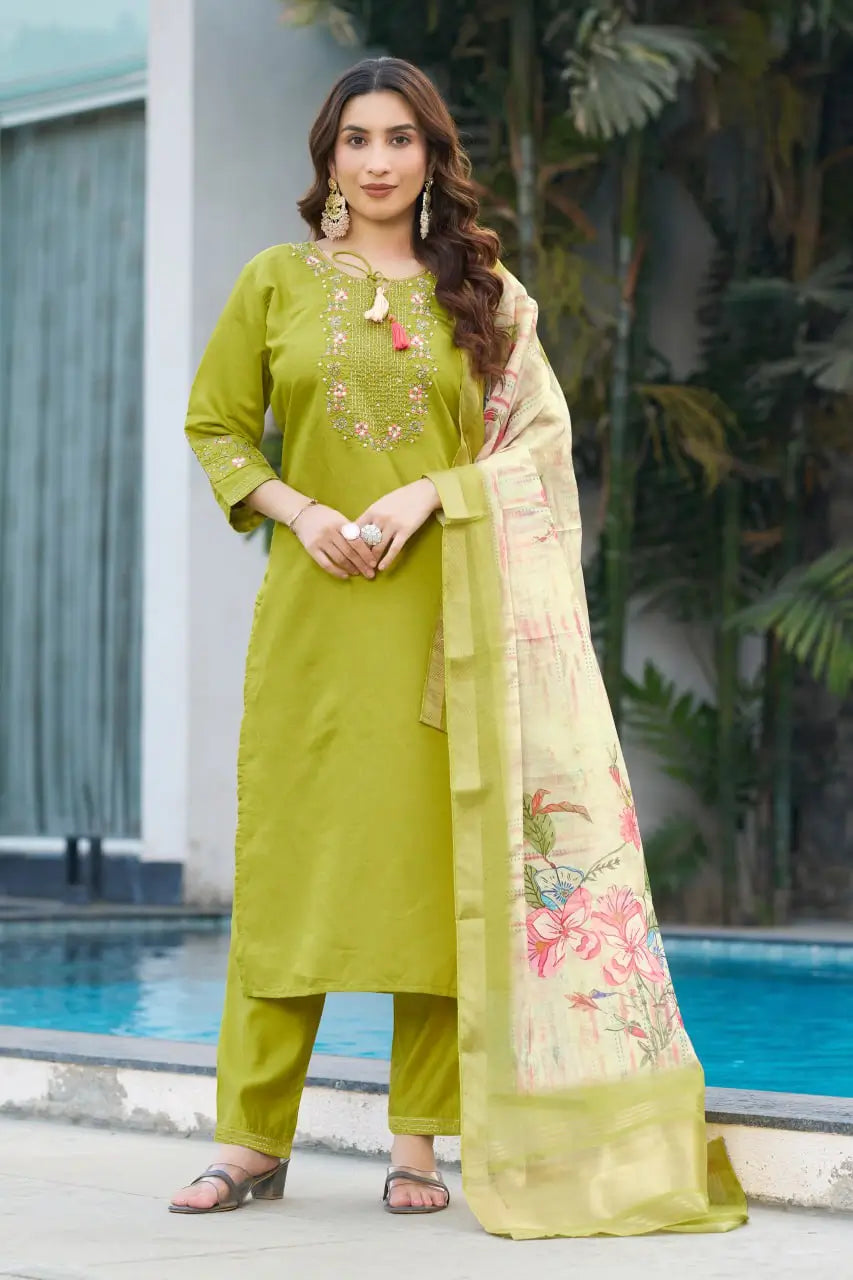 Elegant Viscose Silk Embroidered Kurti Set with Pant & Maslin Silk Dupatta – Stitched 3 Piece Set