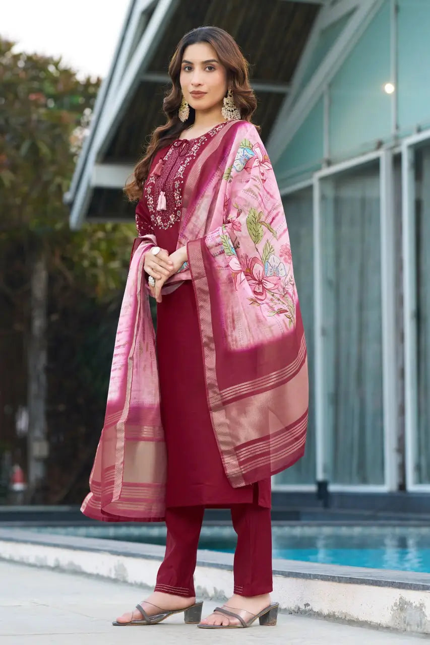 Elegant Viscose Silk Embroidered Kurti Set with Pant & Maslin Silk Dupatta – Stitched 3 Piece Set