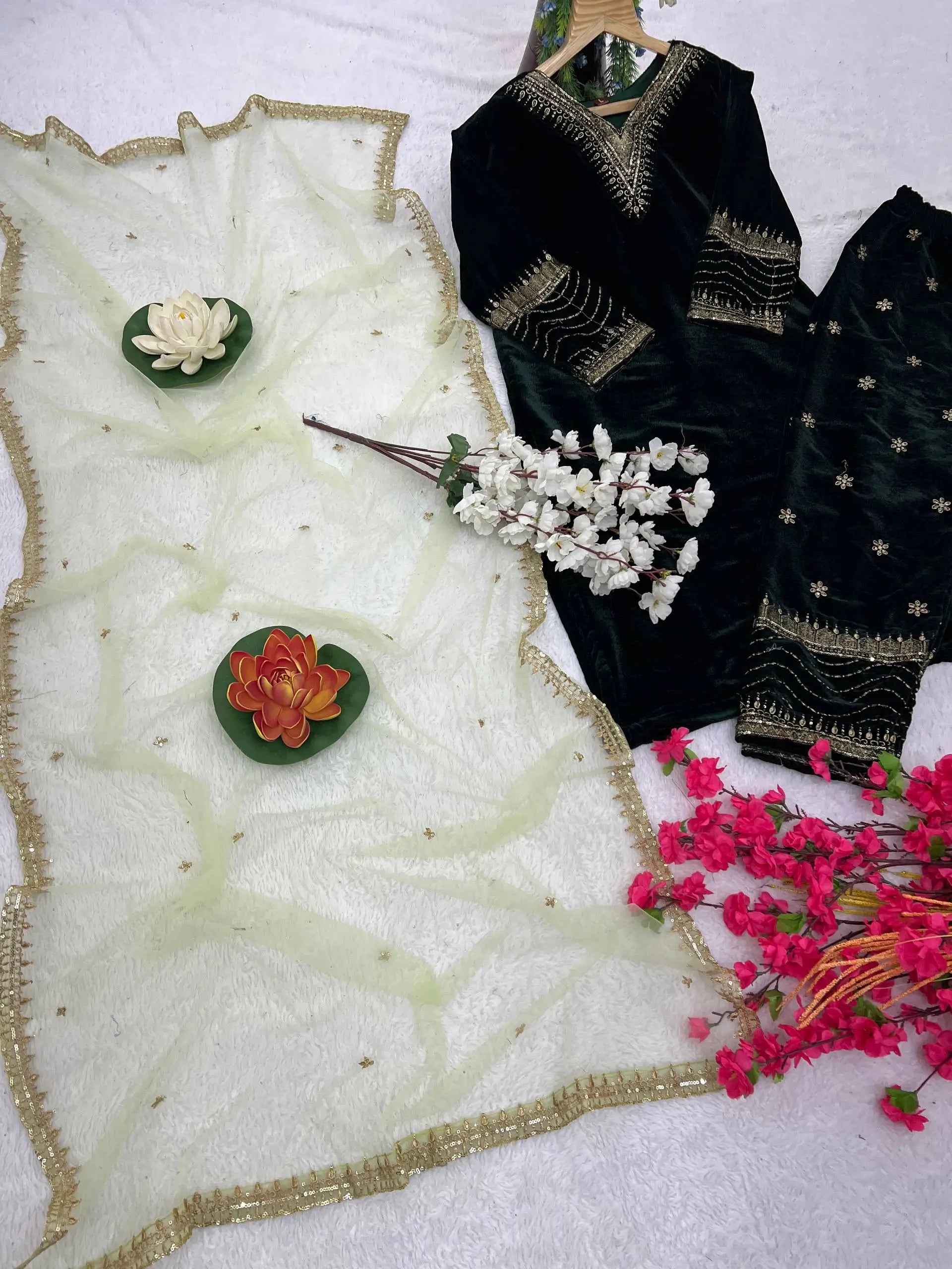 Elegant Viscose Velvet Embroidered Kurti Set