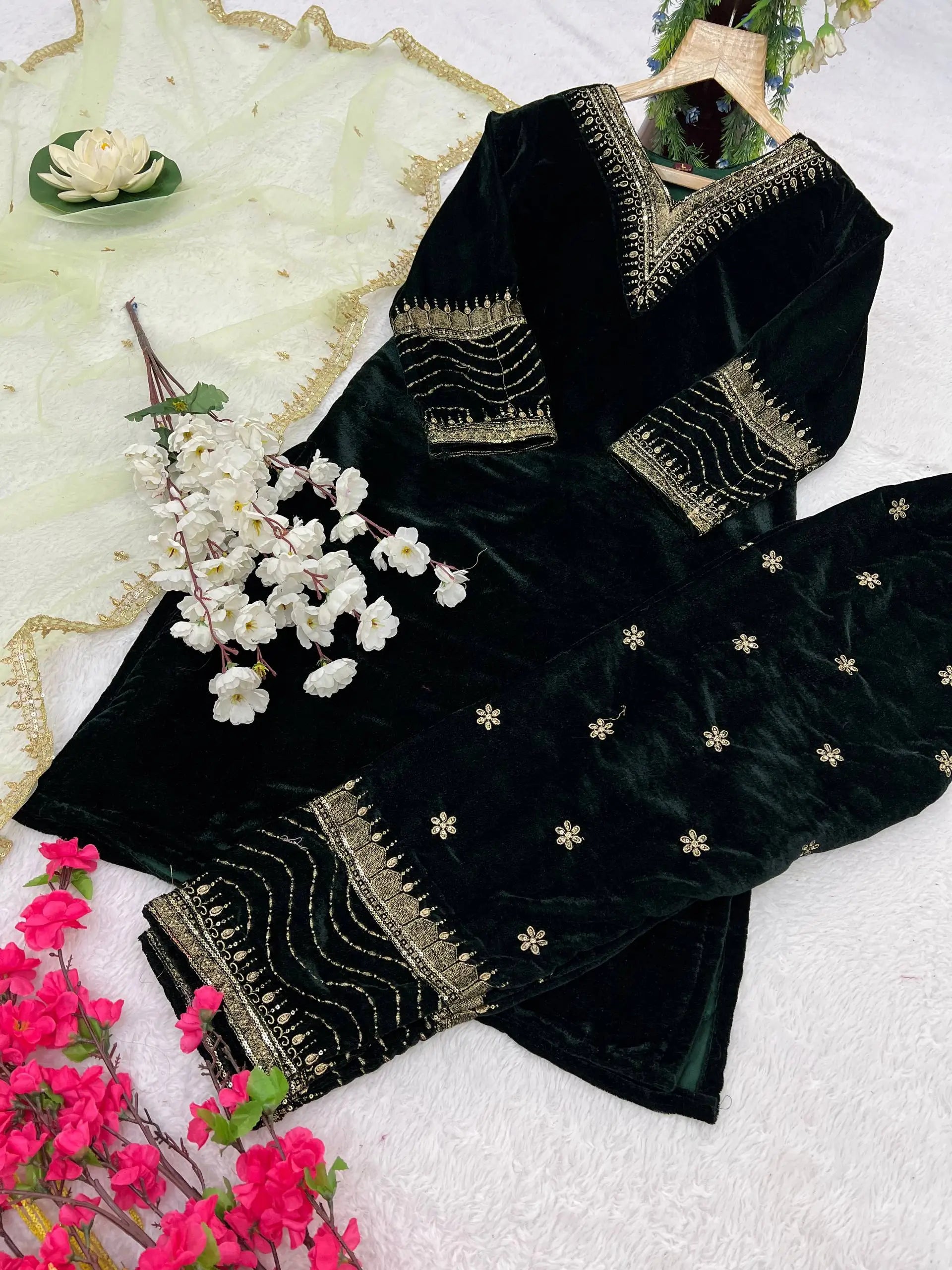 Elegant Viscose Velvet Embroidered Kurti Set