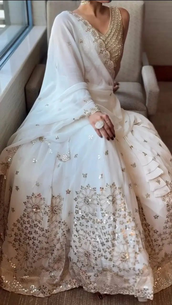 Elegant White Embroidered Lehenga Set with Dupatta for Wedding and Festive Wear