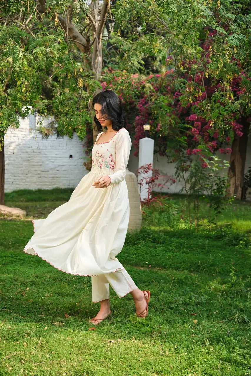 Elegant White Khadi Cotton Embroidered Suit Set with Pant & Dupatta – Ready to Wear