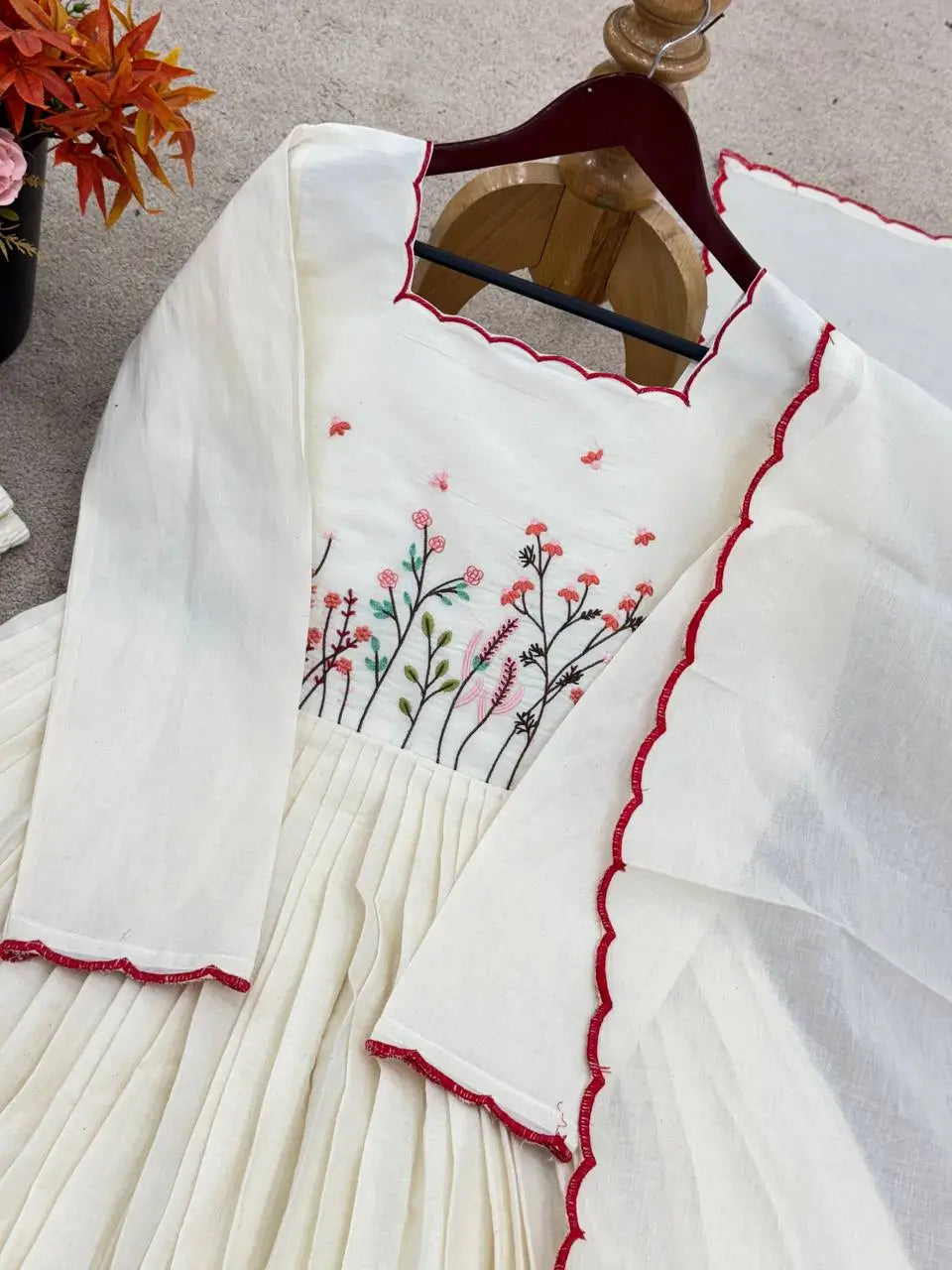 Elegant White Khadi Cotton Embroidered Suit Set with Pant & Dupatta – Ready to Wear