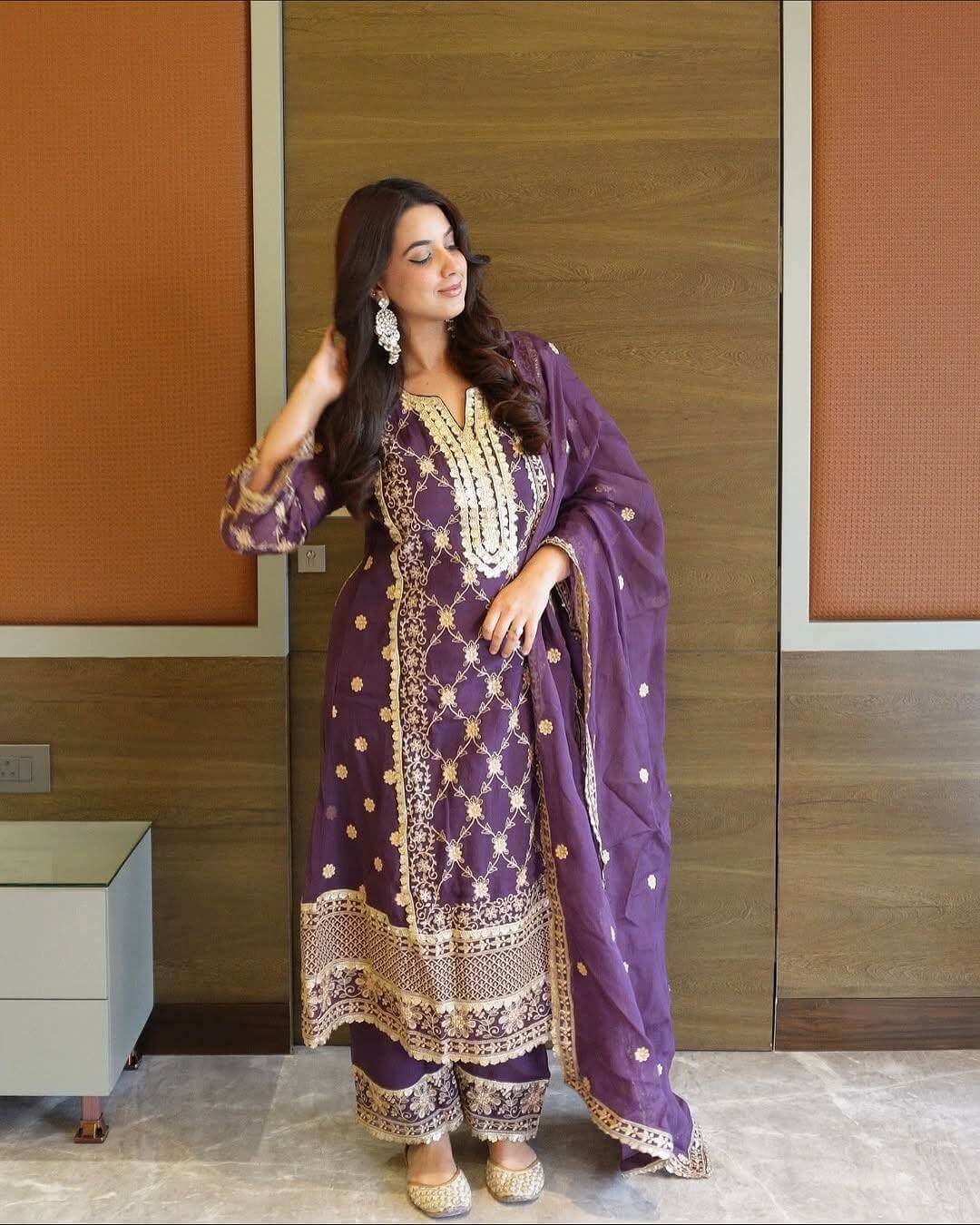 Embroidered Chinnon Straight Suit Set