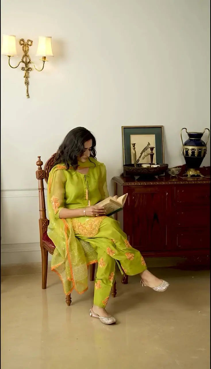 Embroidered Crepe Silk Kurti Farshi Pant Set with Dupatta