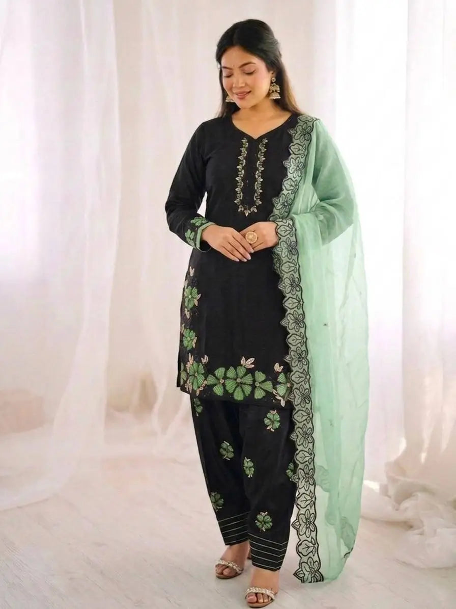 Embroidered Farshi Pant Suit Set for Festive and Wedding Wear