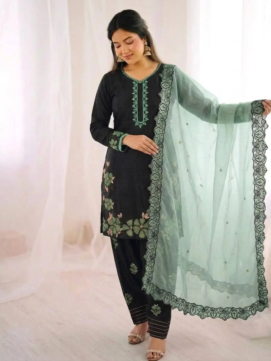 Embroidered Farshi Pant Suit Set for Festive and Wedding Wear