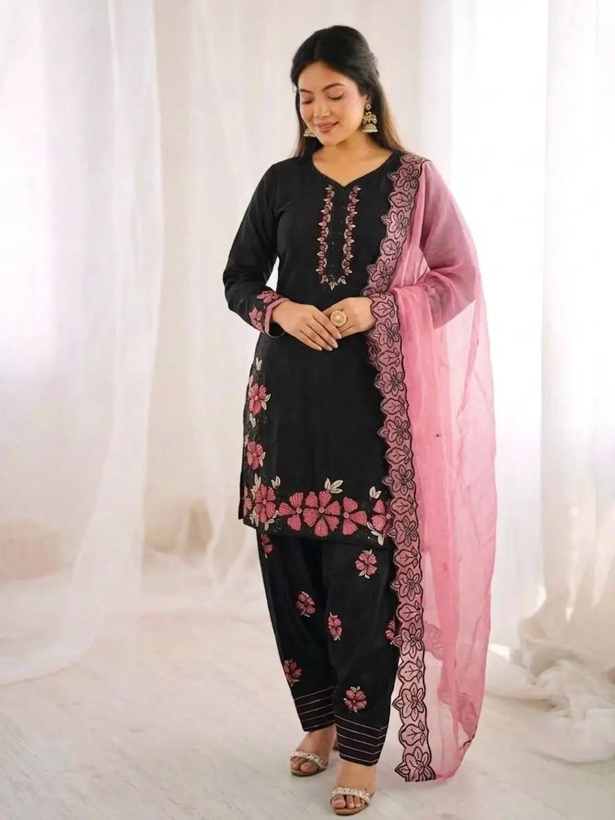 Embroidered Farshi Pant Suit Set for Festive and Wedding Wear