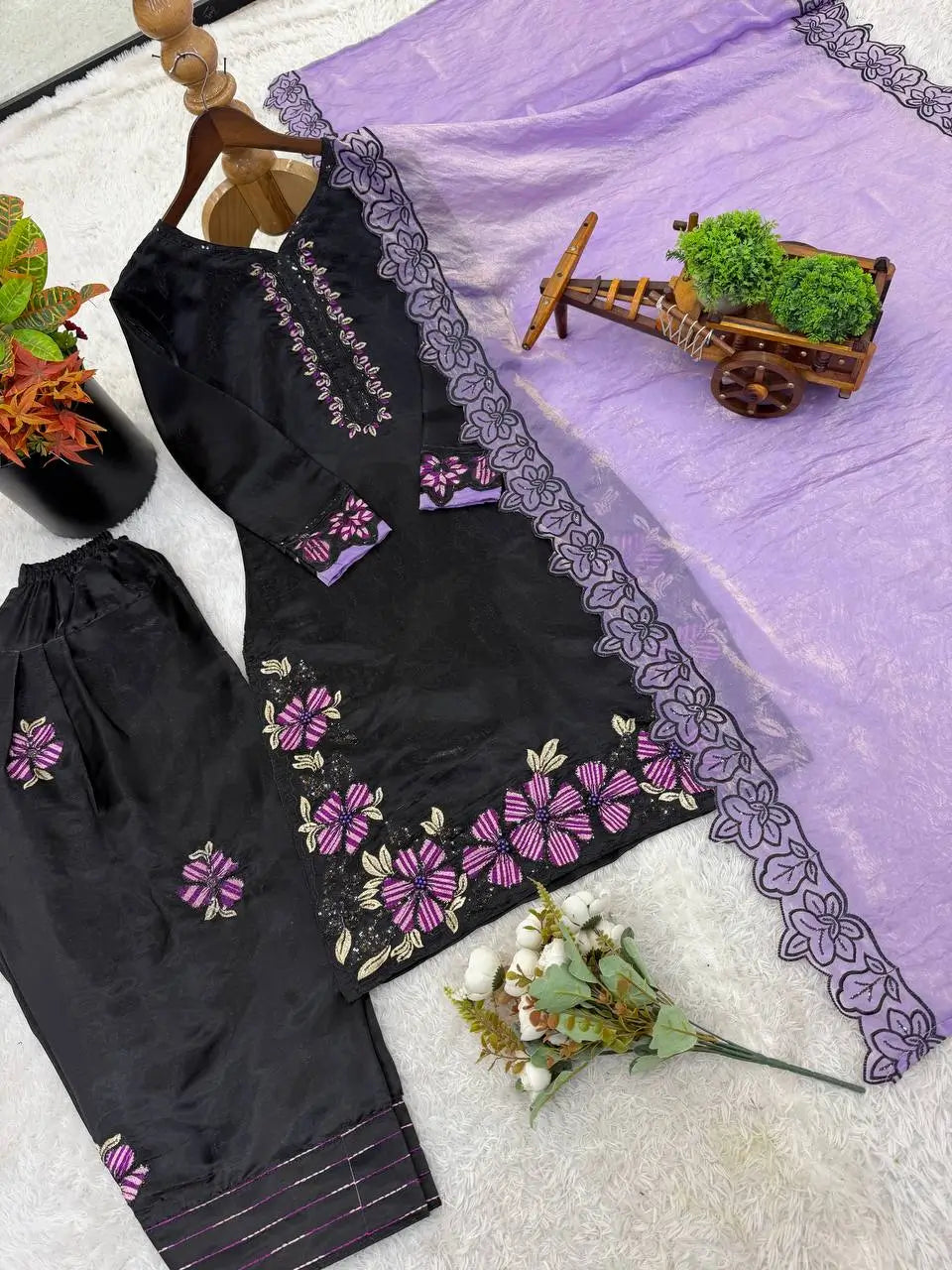 Embroidered Farshi Pant Suit Set for Festive and Wedding Wear