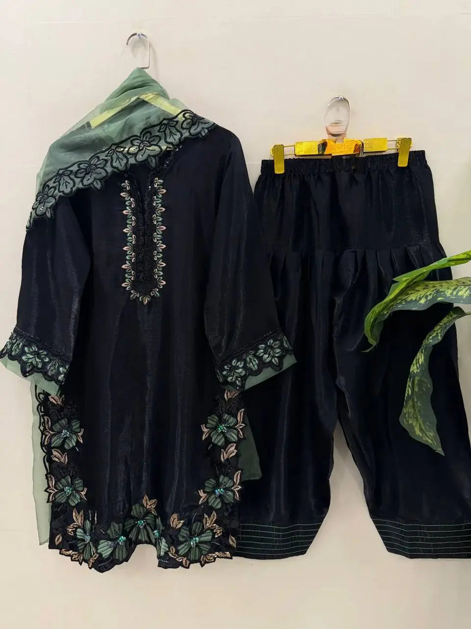 Embroidered Farshi Pant Suit Set for Festive and Wedding Wear
