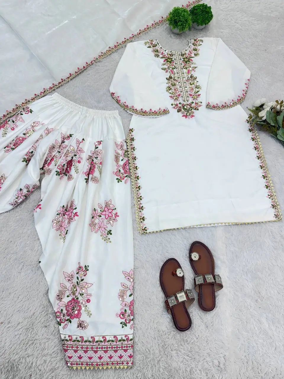 Embroidered Pure Crepe Silk Farshi Suit Set with Dupatta