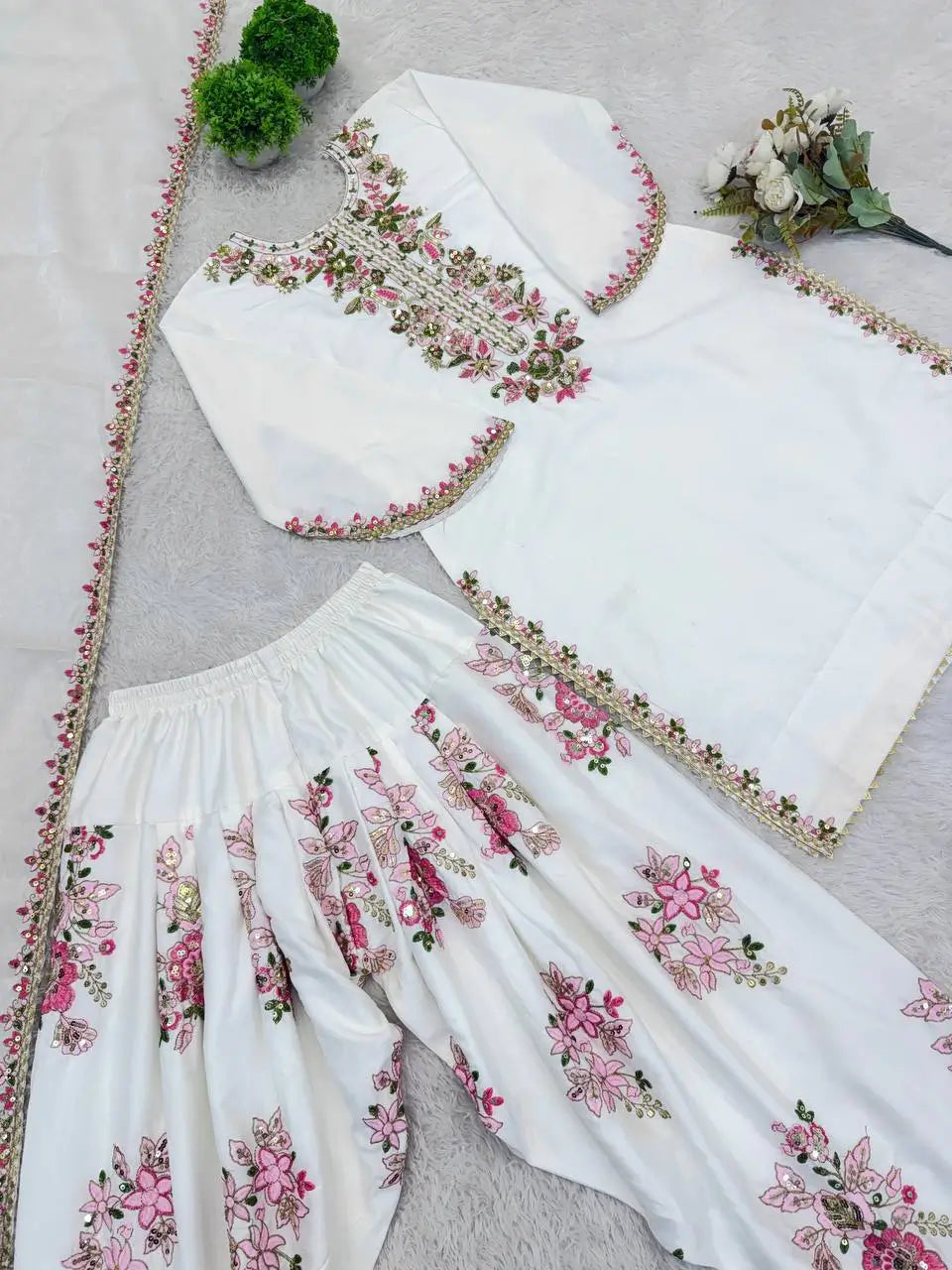 Embroidered Pure Crepe Silk Farshi Suit Set with Dupatta