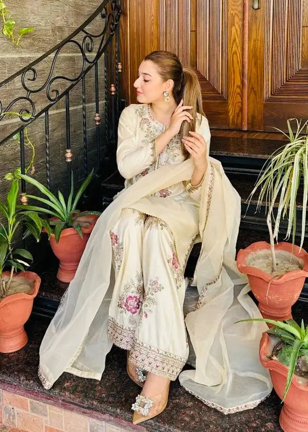 Embroidered Pure Crepe Silk Farshi Suit Set with Dupatta