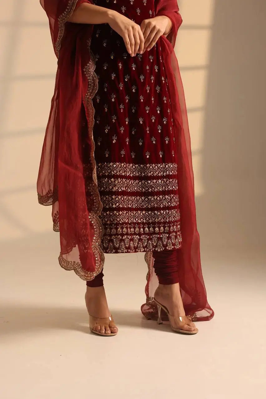 Embroidered Roman Glass Kurta Pant Set with Organza Dupatta for Festive Wear