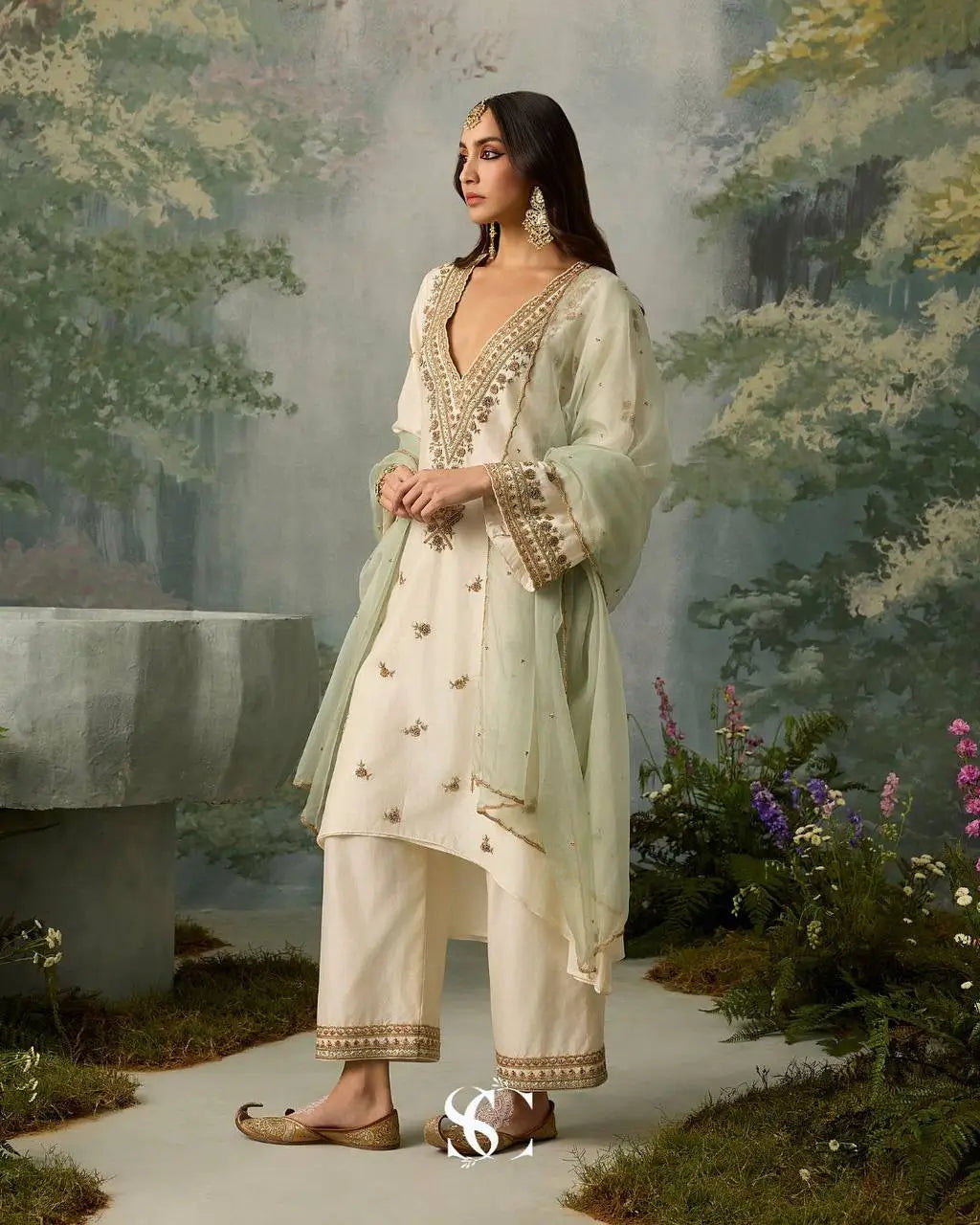 Embroidered Roman Silk Kurta Pant Set with Organza Dupatta for Festive and Party Wear