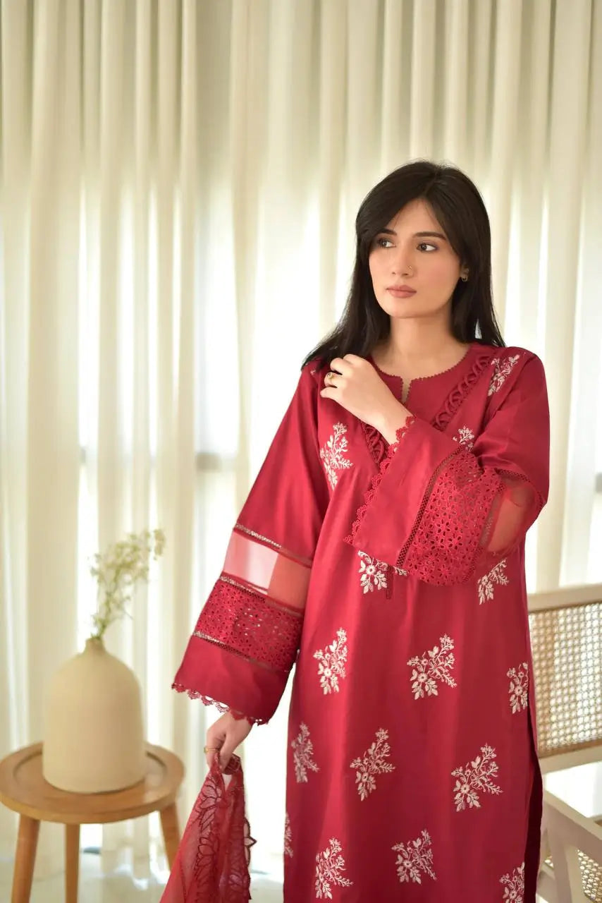 Embroidered Roman Silk Kurti Pant Set with Printed Silver Chiffon Dupatta