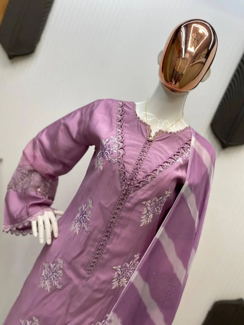 Embroidered Roman Silk Kurti Pant Set with Printed Silver Chiffon Dupatta