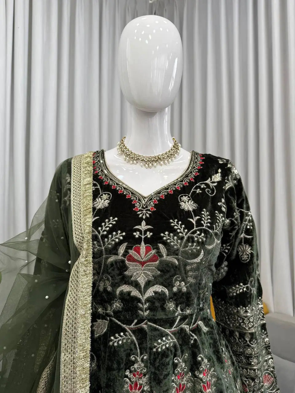 Embroidered Viscose Velvet Suit Set