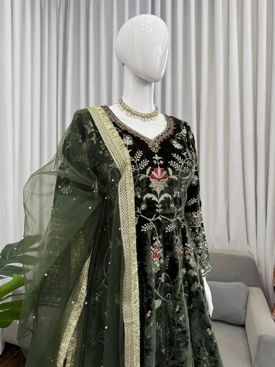 Embroidered Viscose Velvet Suit Set