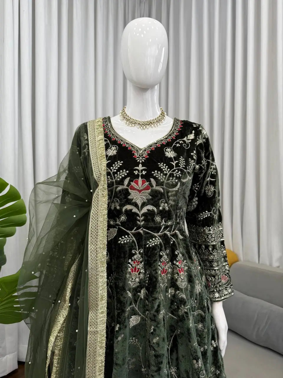 Embroidered Viscose Velvet Suit Set