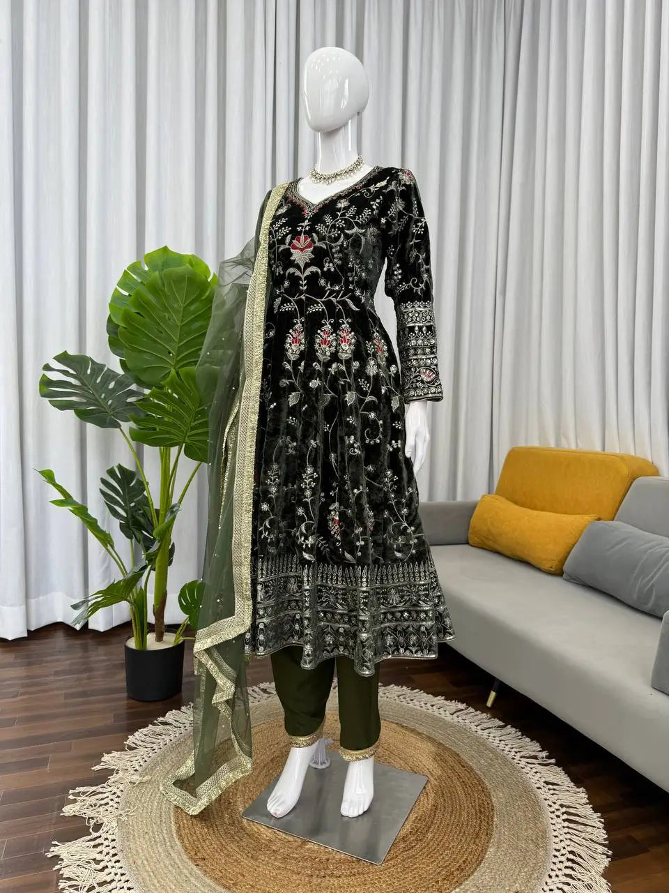 Embroidered Viscose Velvet Suit Set