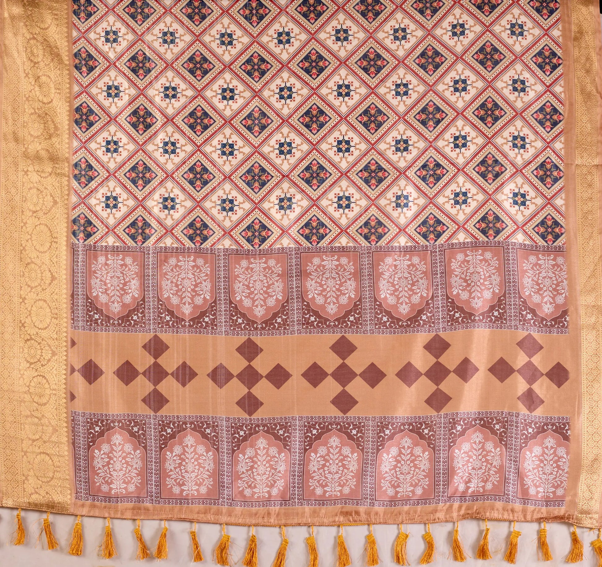 Floral Lichi Silk Saree with Zari Border