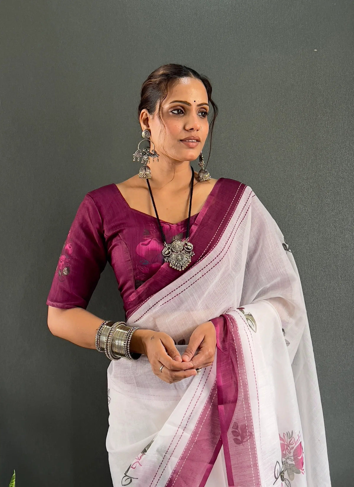 Floral Print Linen Saree