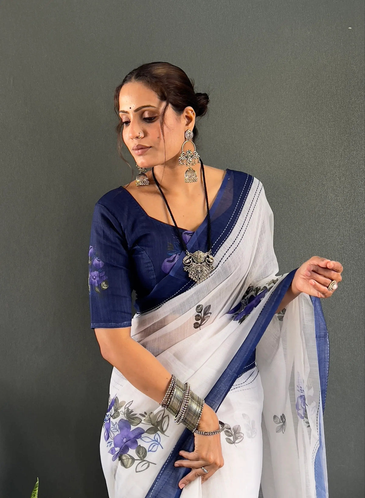 Floral Print Linen Saree