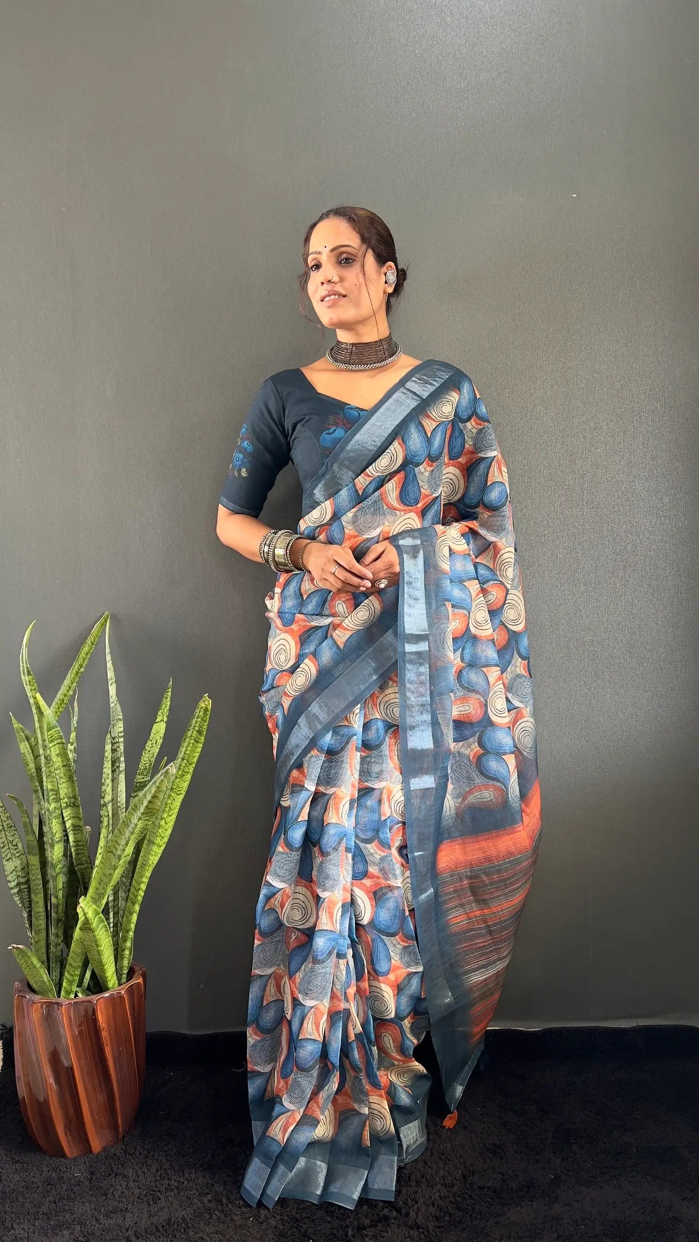 Floral Print Linen Saree