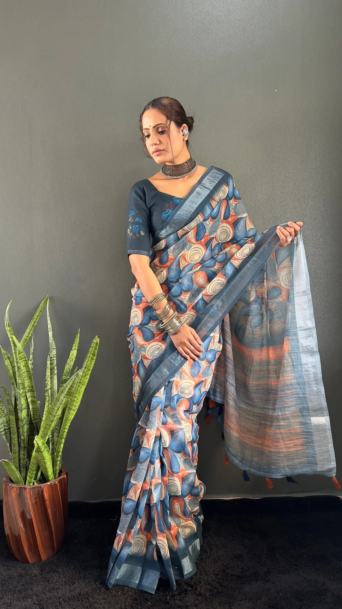 Floral Print Linen Saree