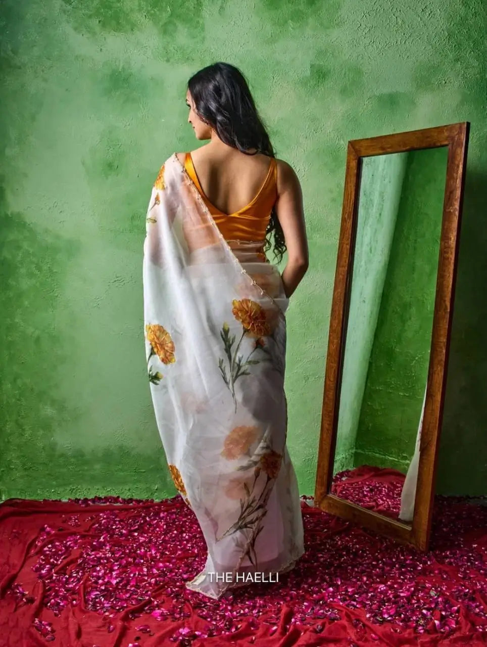 Floral Printed Silk Saree for Festive and Elegant Occasions