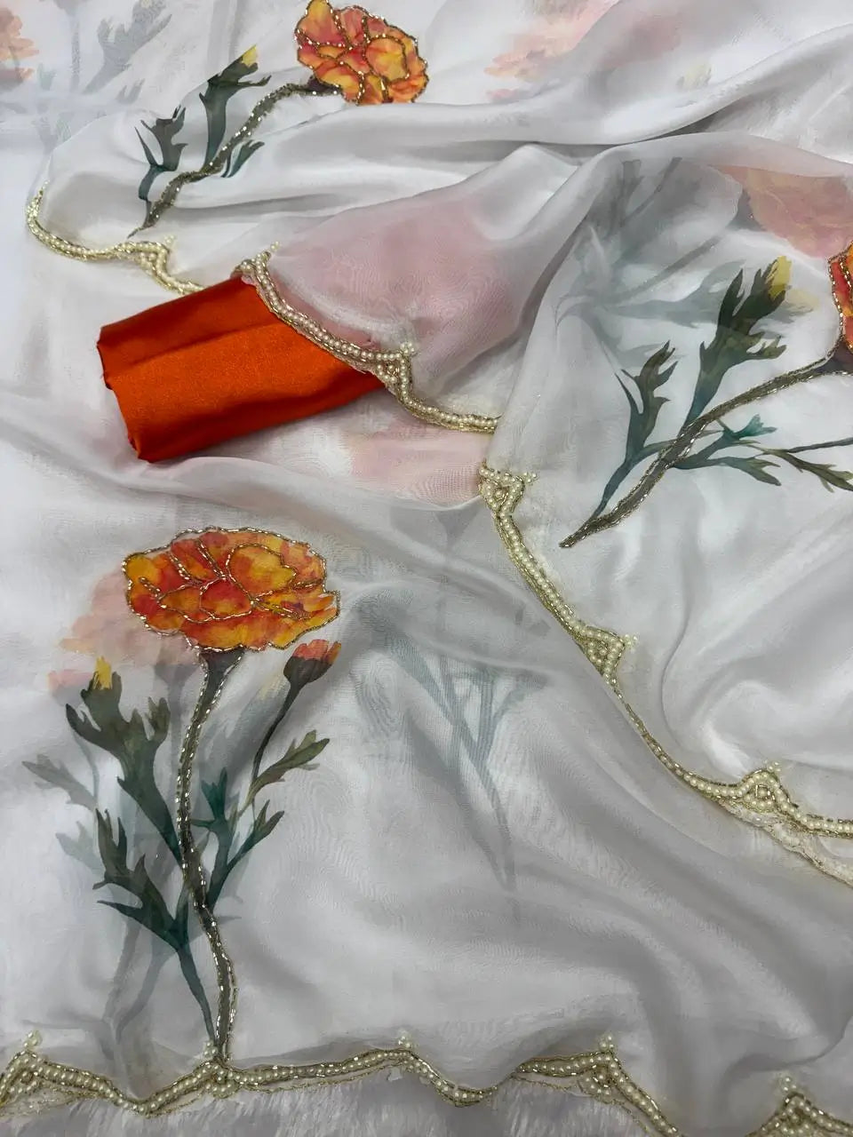 Floral Printed Silk Saree for Festive and Elegant Occasions