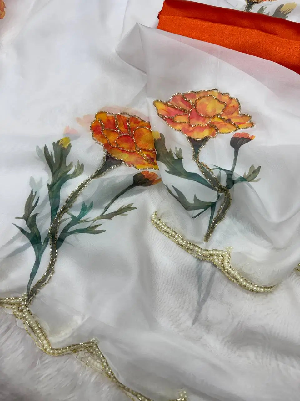 Floral Printed Silk Saree for Festive and Elegant Occasions