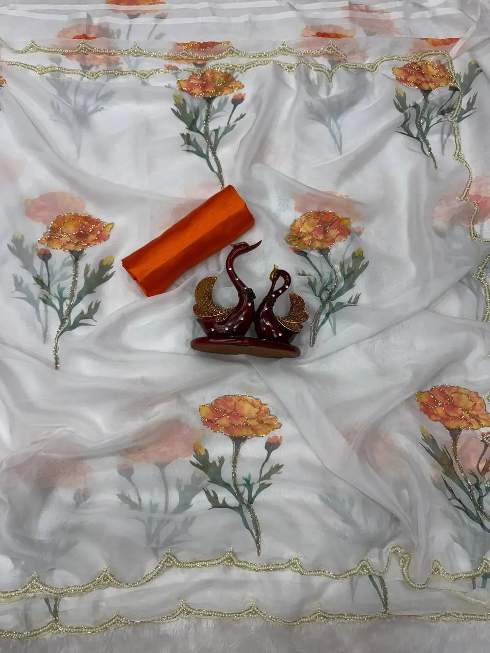 Floral Printed Silk Saree for Festive and Elegant Occasions