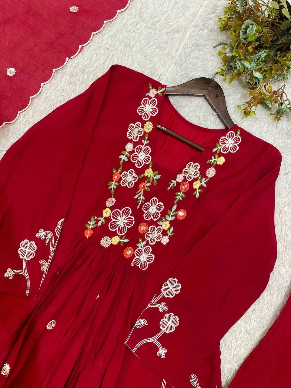 Floral Vine Chanderi Suit