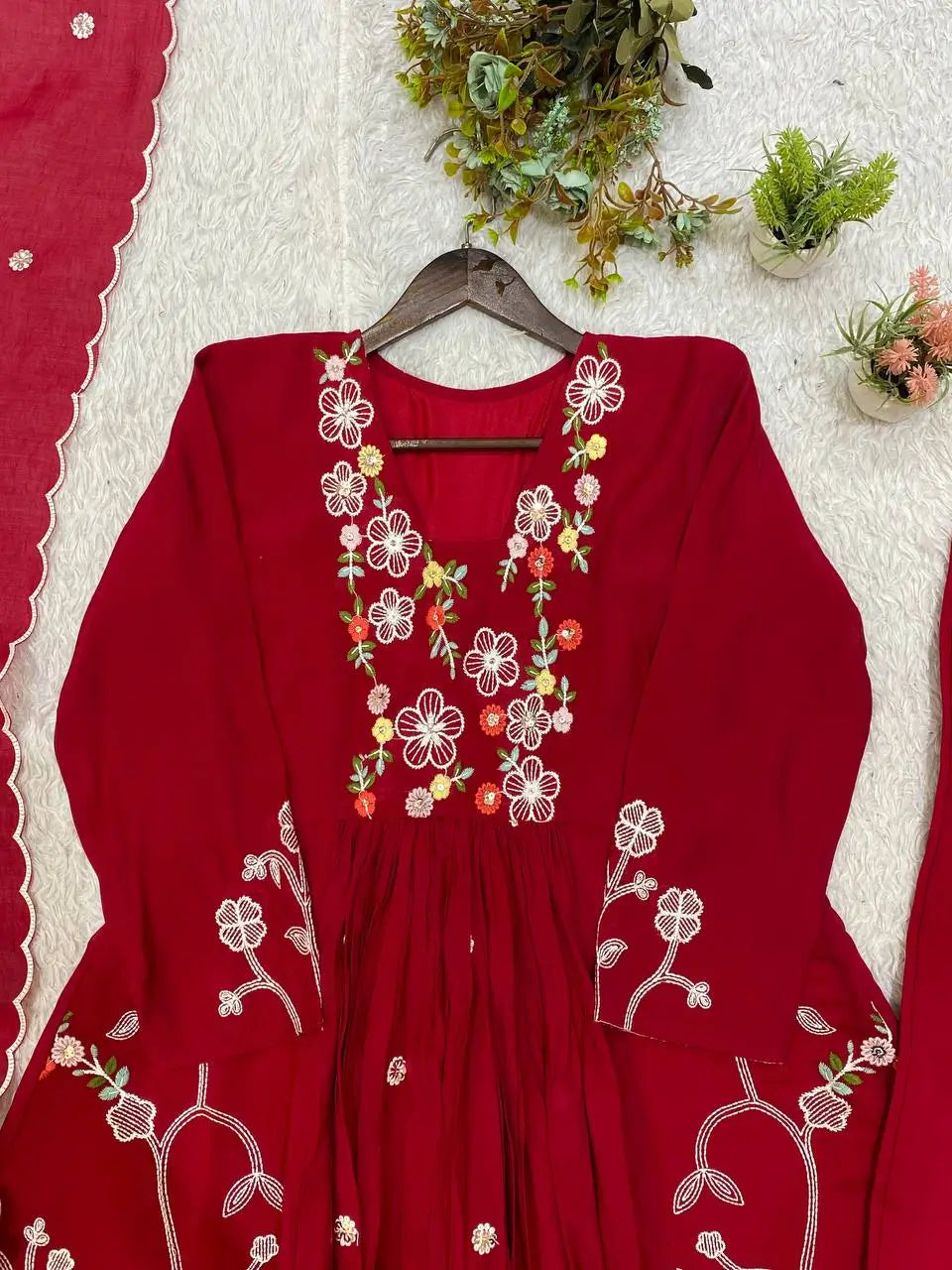 Floral Vine Chanderi Suit