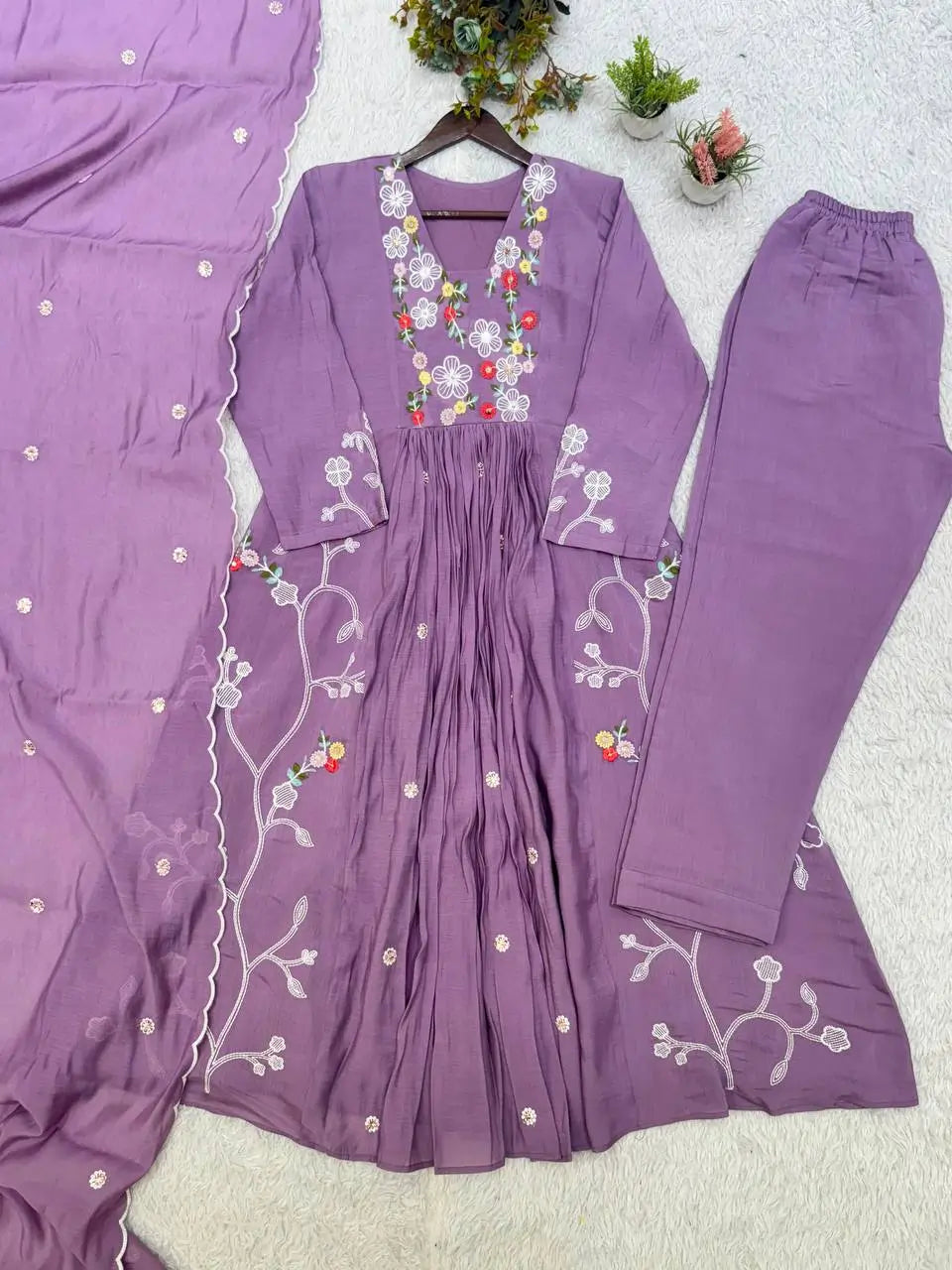 Floral Vine Chanderi Suit