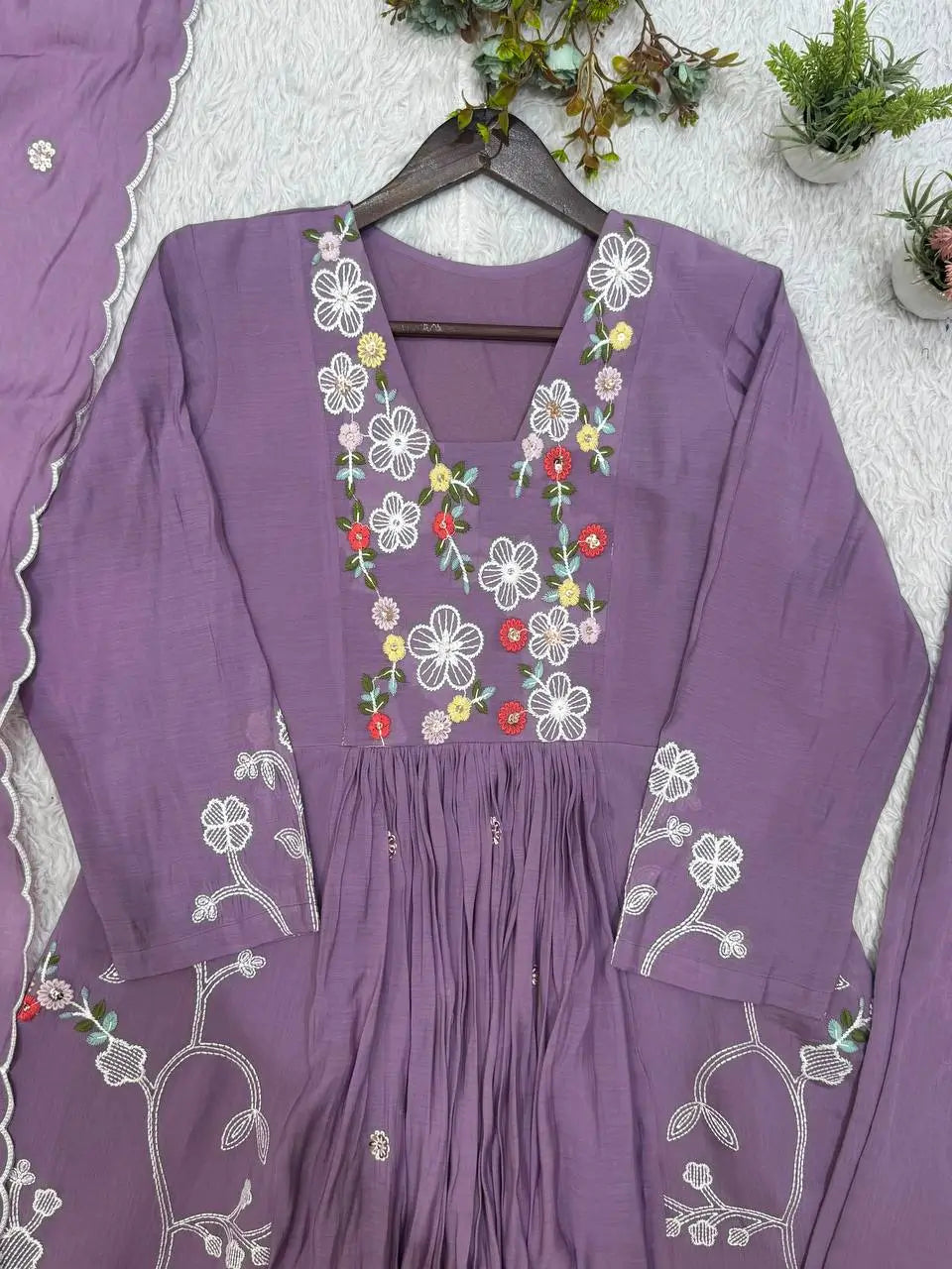 Floral Vine Chanderi Suit
