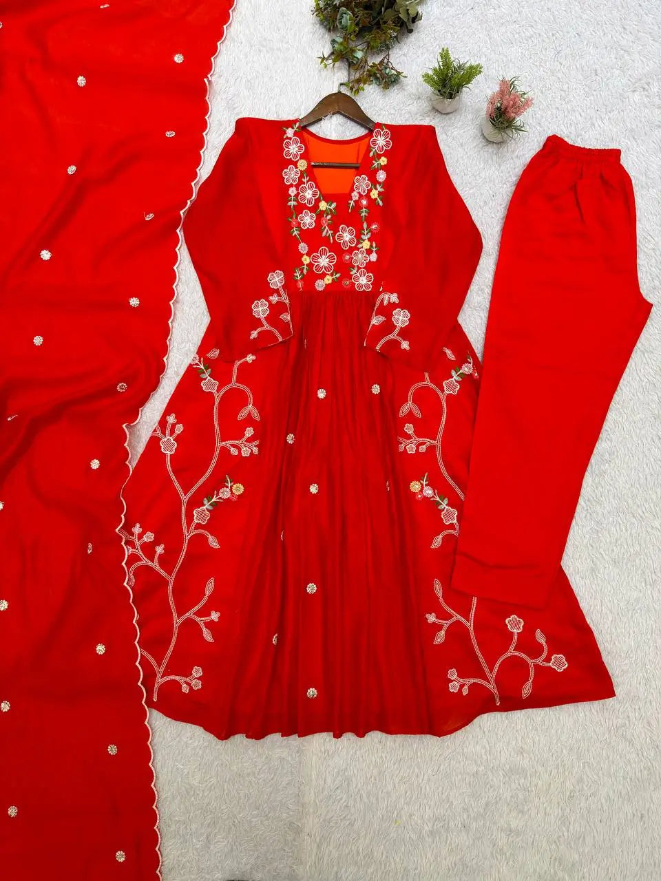 Floral Vine Chanderi Suit