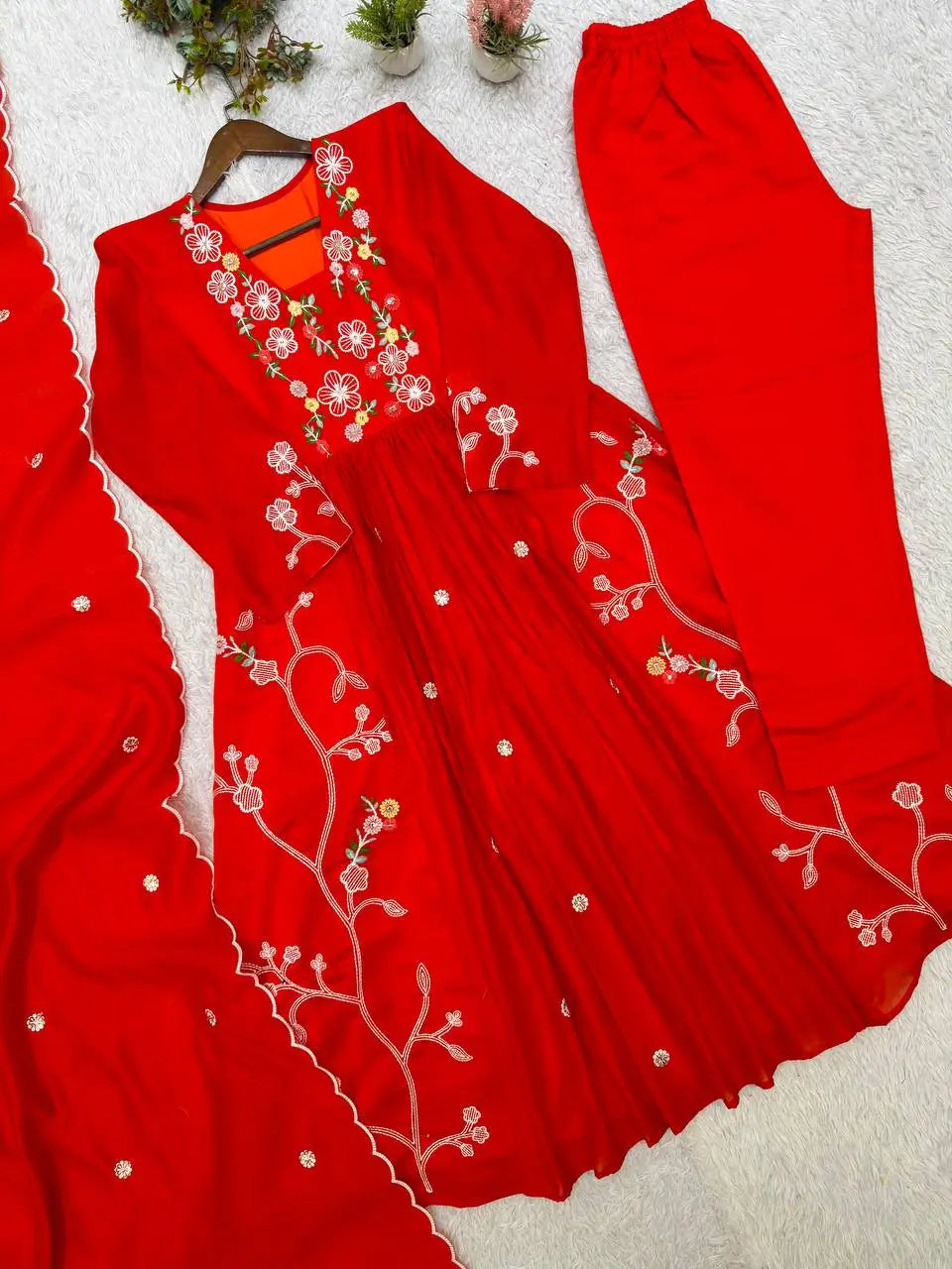 Floral Vine Chanderi Suit