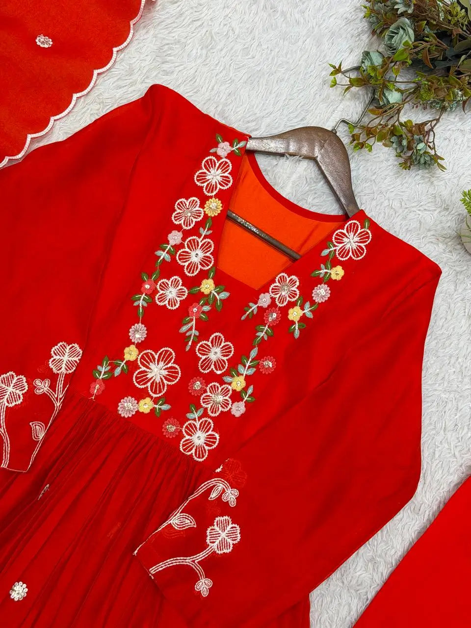 Floral Vine Chanderi Suit