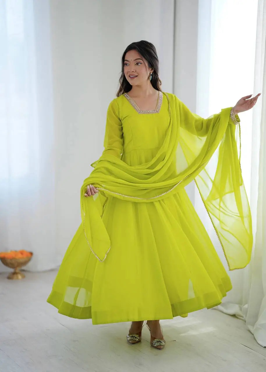 Flowy Georgette Gown Set for Festive and Wedding Occasions