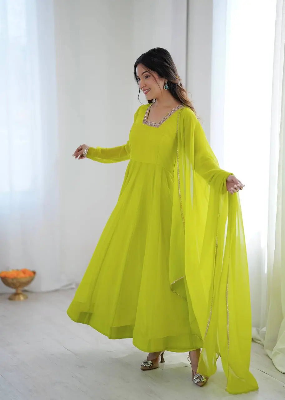 Flowy Georgette Gown Set for Festive and Wedding Occasions